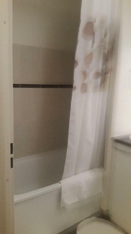 8 Rue Brise Echalas Saint-Denis  Eksteriør billede